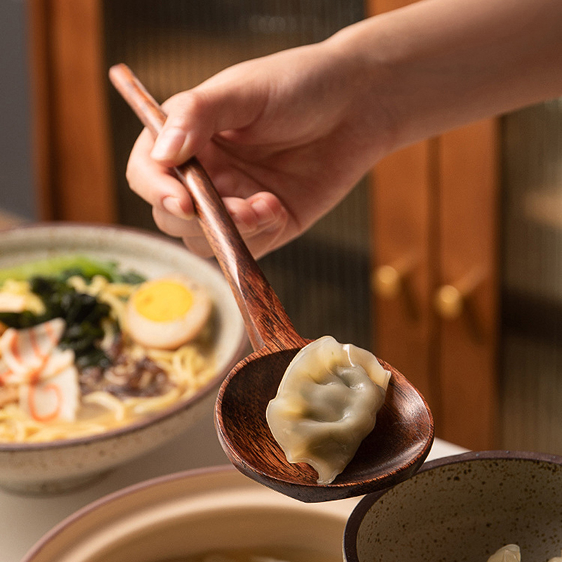 Drewniana łyżka z długą rączką – Home Cooking In Japanese recenzja i cena